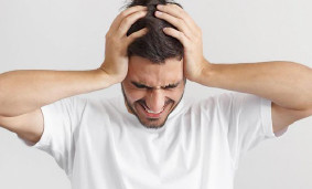 Разница между мигренью и головной болью Разница между мигренью и головной болью